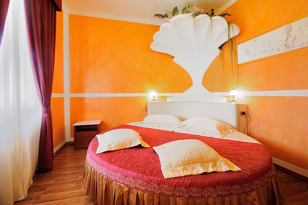 Hotel Benessere Villa Fiorita Colfiorito Exterior foto