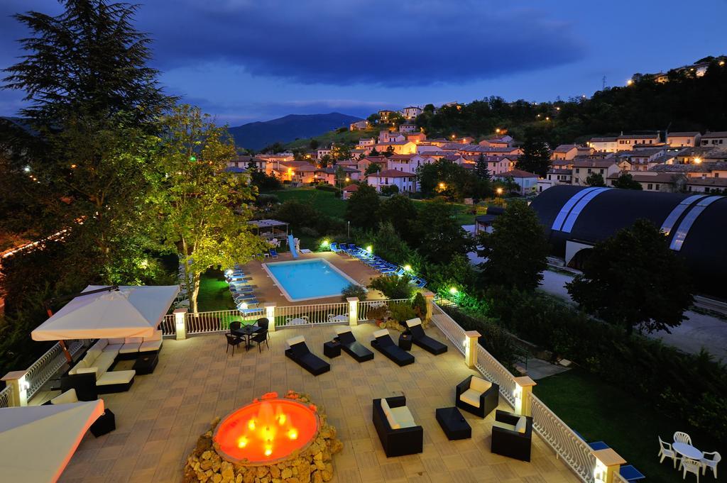Hotel Benessere Villa Fiorita Colfiorito Exterior foto